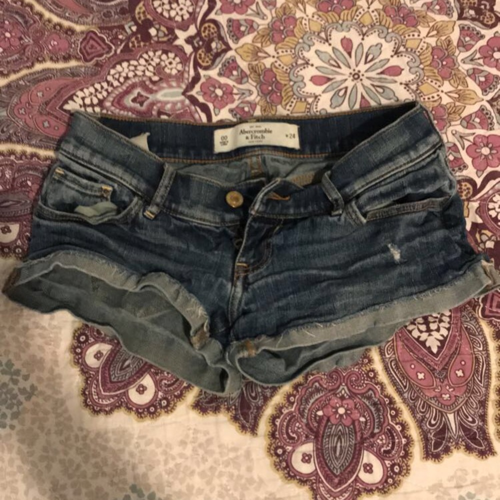Abercrombie and fitch jean shorts!